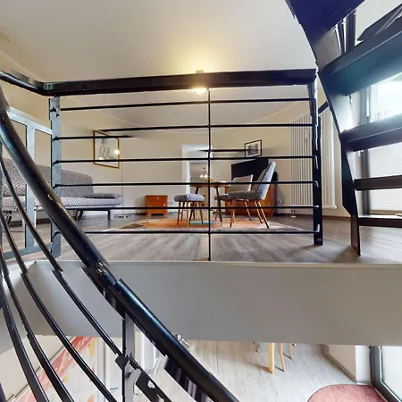 Silo Mit Kleinem Garten By Interhome דירה